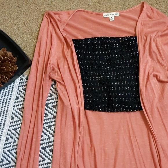 🌼Small Thin Pink Cardigan - Cover Up🌼 - Picture 6 of 6